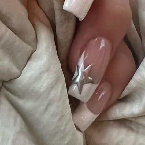 nail inspo, star nails, chrome nails, acrylic nails, amalie star, nail inspo, nail inspiration, nail picture, nail photo, pretty nails, summer nails, spring nails, vision board 2023 Amalie Star, Nails Chrome, Recipes Christmas, French Tip Acrylic Nails, Y2k Nails, Soft Nails, Nagel Inspo, Star Nails, Square Acrylic Nails