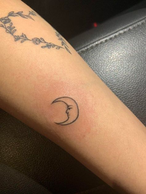 Ephemeral Tattoo, Stick Poke Tattoo, 16 Tattoo, Tattoo Diy, Tattoos Infinity, Handpoke Tattoo, Stick N Poke Tattoo, Inspiration Tattoos, Tattoos Geometric