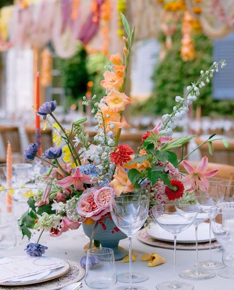 Colorful Wedding Centerpieces, Colorful Spring Wedding, Wildflower Centerpieces, Wildflower Wedding Theme, Wedding Michigan, Colorful Centerpieces, Colorful Wedding Flowers, Garden Wedding Reception, Wedding Table Flowers