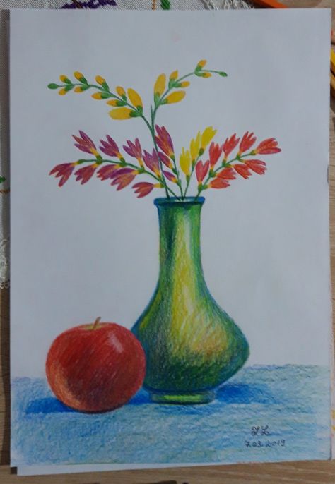 Still Life With Pencil Shading, Simple Drawing With Colored Pencils, Still Life With Oil Pastels, Still Life Painting Oil Pastel, Easy Colour Pencil Drawings, Still Life Drawing Colour, Still Life Drawing Pencil, Easy Still Life Painting, Still Life Drawing Ideas