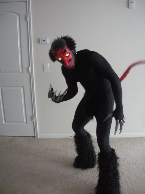 Creepy Photoshoot, Insidious Demon, Demon Halloween Costume, Haunted House Inspiration, Insidious Movie, Horror Villians, Demon Costume, Halloween Costume Puns, My Halloween Costume