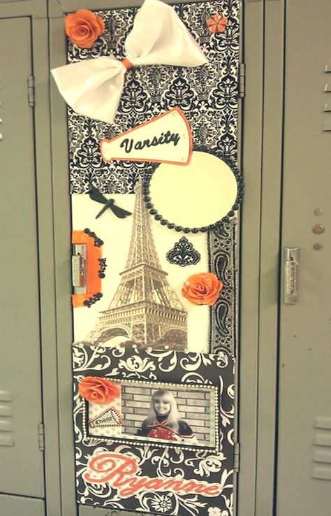 ~ LOCKER LAUREATE ~ The Locker Decorating Expert! Cheerleading Locker Decorations, Birthday Locker Decorations, Locker Decorations Ideas, Decorated Locker, Cheer Locker Decorations, Volleyball Locker Decorations, Happy Teenager, Cheerleading Signs, Cheer Decorations