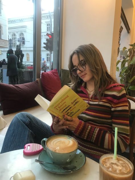 Reading And Drinking Coffee, Sitting In A Coffee Shop Aesthetic, Reading At A Coffee Shop, Coffeeshop Aesthetic Cozy, Reading In Cafe, Cozy Reading Aesthetic, Coffee Shop Reading, Readers Aesthetic, Book Lover Aesthetic