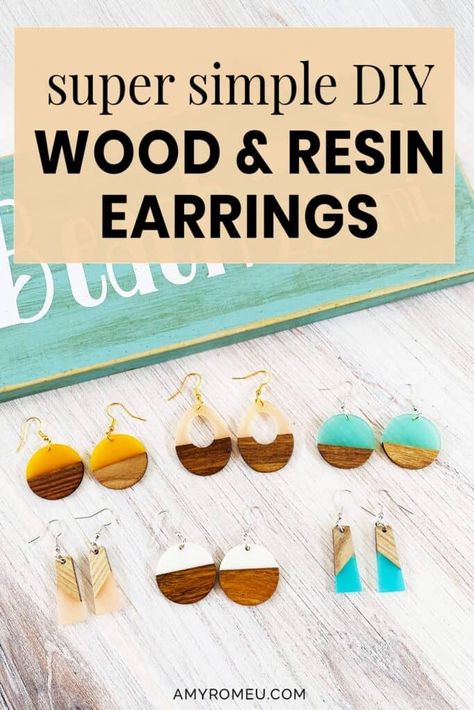 How to make quick and easy DIY Wood & Resin Earrings. Tutorial and all materials at amyromeu.com Leather Earrings With Beads, Resin Earrings Diy, Wood And Resin Earrings, Wood Resin Earrings, Resin Jewelry Tutorial, Diy Resin Earrings, Resin Jewlery, Wood Jewelry Diy, How To Make Resin