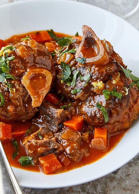 Lamb Osso Bucco Giada, Oso Bucco Recipe Lamb, Italian Lamb Recipes, Osso Bucco Recipe Beef, Lamb Osso Bucco Recipe, Oso Bucco Recipe, Lamb Osso Bucco, Giadzy Recipes, Osso Bucco Recipe