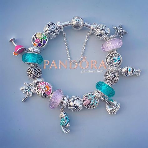 Pandora Bracelet Summer Theme, Summer Pandora Bracelets, Preppy Pandora Bracelet, Summer Pandora Charms, Disney Pandora Bracelet, Pandora Bracelet Charms Ideas, Girly Bracelets, Pandora Bracelet Designs, Pandora Bangle