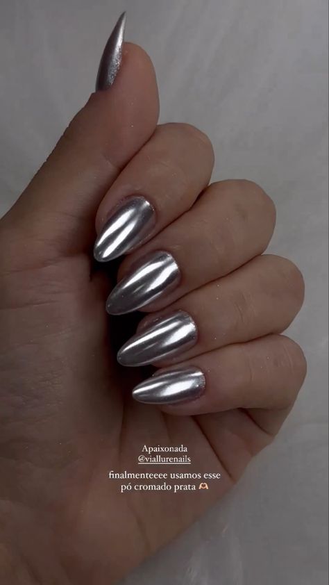 Light Blue Chrome Nails, Light Blue Chrome, Blue Chrome Nails, Silver Nail Designs, Blue Chrome, Chrome Powder, Round Nails, Get Nails, Silver Nails