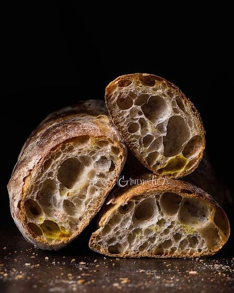 Sourdough ciabatta with saffron - Gourmétier Bread Photography Food Photo, Sourdough Ciabatta, Bread Photography, Sourdough Rye Bread, Tartine Bread, Bread Scoring, Pain Au Levain, Homemade Sourdough, Cooking Bread