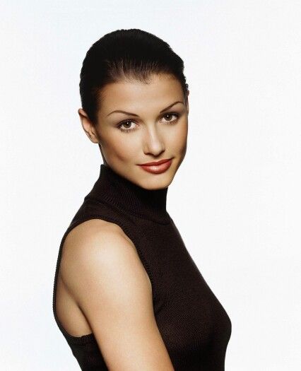 Bridget Moynahan Bree Van De Kamp, Bridget Moynahan, Spencer Hastings, Girls Diary, Girl Attitude, Rich Girl, Fav Celebs, Photography Women, These Girls