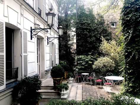 Hotel Particulier Paris, Bistro Tables, Chic Wardrobe, Luxurious Life, The Courtyard, Quiet Luxury, French Chic, Lush Greenery, Bistro Table