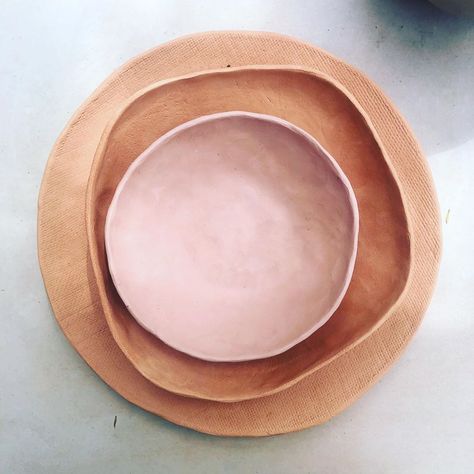 Angela Nicholson on Instagram: “Bisque shapes  #maker #handmade #handbuiltceramics” Hand Build Plates, Hand Built Pottery Plates, Hand Built Ceramic Plates, Hand Built Bowls, Hand Built Plates, Hand Built Ceramics Ideas, Earthy Pottery, Hand Built Clay, Hand Built Ceramics