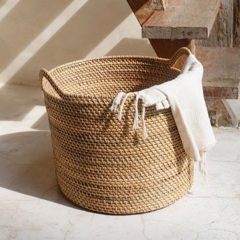 Laundry Storage Basket / Woven Rattan Basket / Toy Storage Basket / Living Room Organiser / Basket With Handles / Bathroom Laundry Basket - Etsy Room Organiser, Storage Baskets Living Room, Wooden Laundry Basket, Bathroom Laundry Basket, Rattan Laundry Basket, Bathroom Laundry Baskets, Basket Living Room, Basket Toy Storage, Living Room Baskets