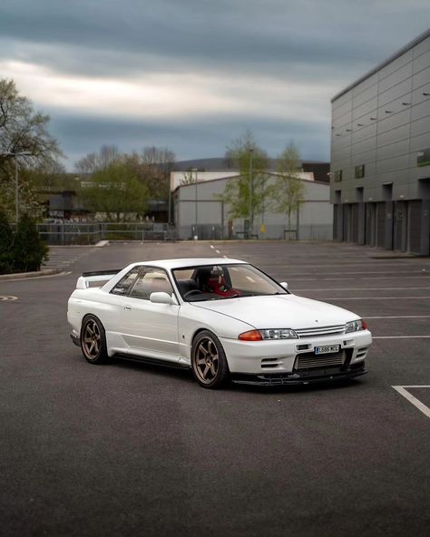 Nissan R32 🤯 . . . #jdm #gtr #nissan #theengineshow #r32 Skyline R32, Gtr R32, Nissan Gtr R32, Nissan R32, R32 Gtr, Nissan Skyline Gtr, Skyline Gtr, Nissan Gtr, Beautiful Dream