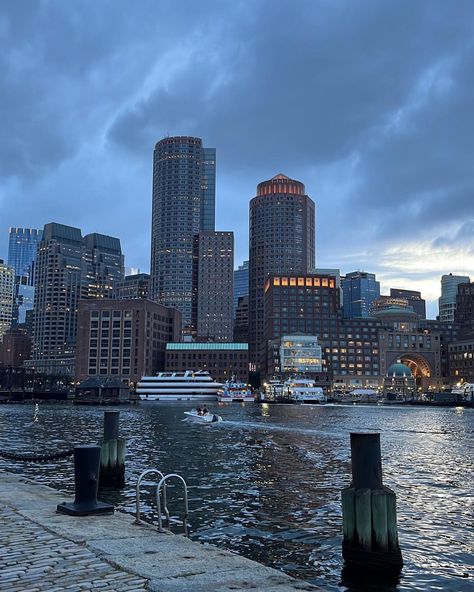 Long Wharf Boston, Boston Harbor Islands, Boston Winter Aesthetic, Boston Seaport District, Boston Aesthetic Summer, Boston Massachusetts Winter, Boston City Aesthetic, Boston Massachusetts Aesthetic, Summer In Boston