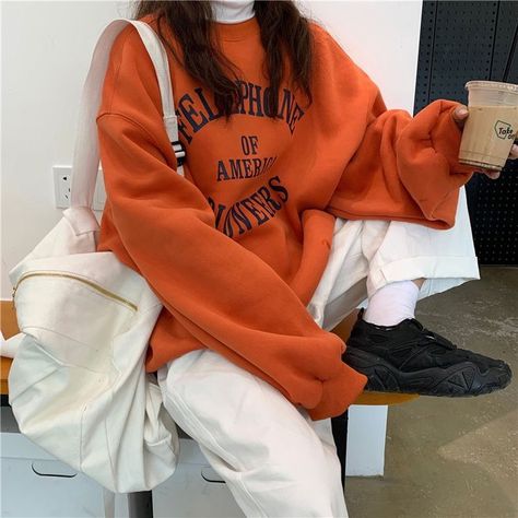 Orange Aesthetic Outfits, Turtleneck Outfits, Orange Sweatshirt, Outfit Korean Style, Outfits Baggy, Turtleneck Outfit, Orange Fits, Sweatshirt Aesthetic, Outfit Korean