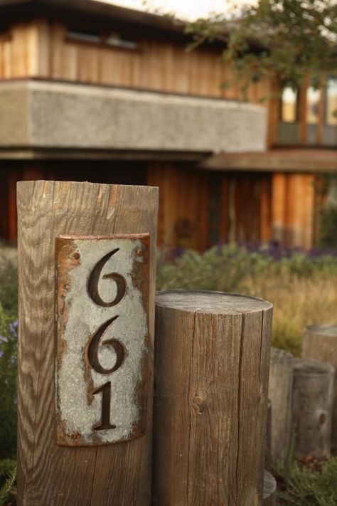 house number sign - love the rustic sign on a post, with another, andfern/shrubs around it on corner of property. Rustic House Numbers, Address Marker, Number Ideas, Modern Mailbox, Hillside House, Address Numbers, House Number Sign, Address Plaque, Rustic Signs