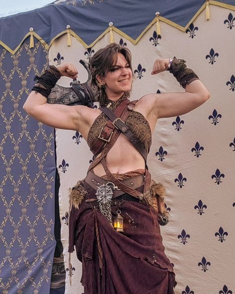 Ren Fest Barbarian, Barbarian Woman Outfit, Female Barbarian Cosplay, Barbarian Ren Faire, Ren Faire Barbarian, Barbarian Costume Women, Ren Fair Ideas, Dungeon Outfit, Ten Faire Outfit