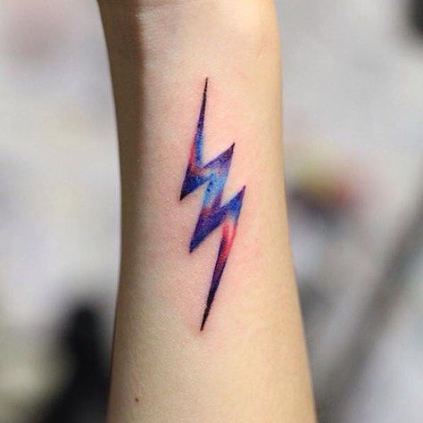 TERCERA TEMPORADA DE SECUESTRÓ RUSO Valentina de nuevo lo volvió a ar… #romance # Romance # amreading # books # wattpad Tattoos Lightning, Lightning Bolt Tattoo, Lightning Tattoo, Bolt Tattoo, Purple Lightning, Tattoo Maker, Forearm Tattoo Women, Bff Tattoos, Tatuaje A Color