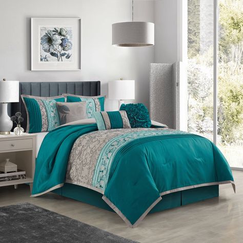 Transform your bedroom into a sanctuary of style and comfort with the Nanshing Nicole 7-piece Comforter Set. Made from machine-washable polyester microfiber, this set offers a soft and cozy feel. Modern Comforter Sets, Bedroom Comforter Sets, King Size Comforter Sets, Teal Bedroom, Floral Comforter Sets, Blue Comforter Sets, King Size Comforters, Floral Comforter, Comforter Bedding Sets