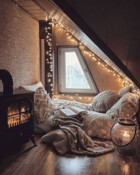 How to Create the Perfect Cozy Reading Nook On a Budget - Decoholic