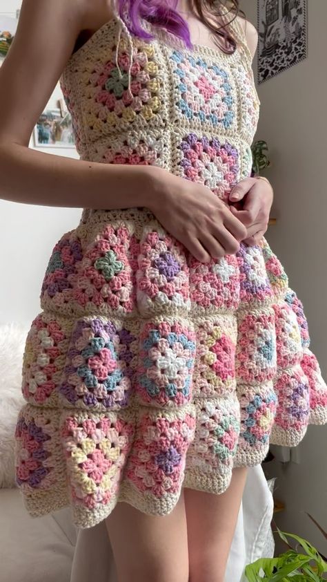 made.bykenzie on Instagram: 💕 Introducing my Granny Square Dress 💕 It was a joy to test the granny peplum pattern for @iam.lanka ☺️ Pattern coming next week!! ~ I’ve… Crochet Dress Square, Crochet Granny Square Romper, Crochet Clothes Granny Square, Crochet Dress Granny Square, Granny Square Dress Pattern Free, Granny Square Skirt Pattern, Crochet Granny Square Dress Pattern, Granny Square Crochet Clothes, Granny Square Clothing