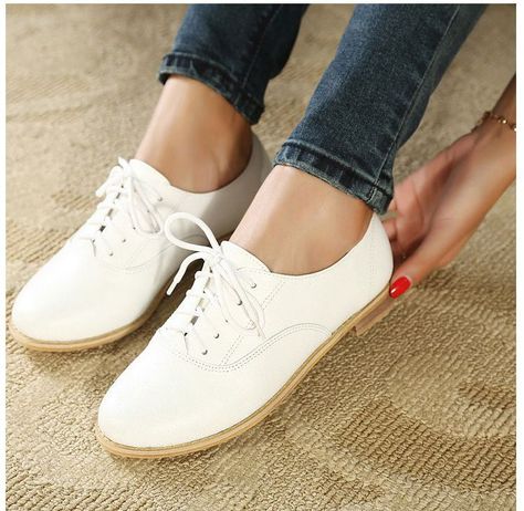 Free Shipping 2015 Spring Women's Classic Pu Leather White Oxford Shoes,Ladies vintage Italian Flat Shoes Plus Size(China (Mainland)) Cut Shoes For Women, White Oxford Shoes, Cut Shoes, Oxford Shoes Outfit, White Oxford, Spring Women, Dress Shoes Womens, White Flats, Crazy Shoes