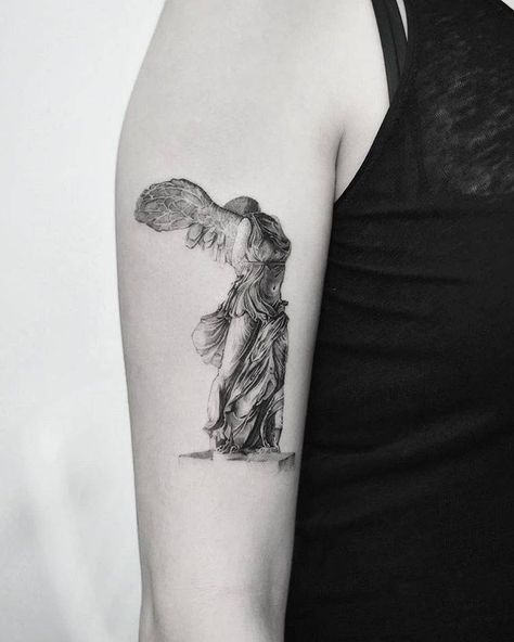 Samothrace Tattoo, Victory Tattoo, Nike Tattoo, Art Inspired Tattoos, Omerta Tattoo, Winged Victory, Statue Tattoo, Kunst Tattoos, Shape Tattoo