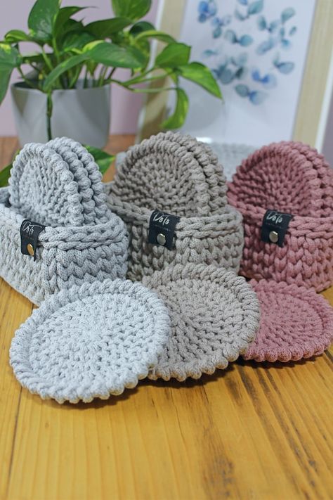 Linen Sewing, Sewing Crochet, شال كروشيه, Crochet Coaster Pattern, Crochet Business, Crochet Basket Pattern, Crochet Decoration, Crochet Home Decor, Fun Crochet Projects