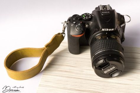 My new camera and DIY camera straps > with my hands - Dream Camera Hand Strap, Diy Camera Strap, Nikon D5600, Camera Wrist Strap, Diy Camera, Camera Straps, Camera Strap, Sewing Rooms, Binoculars