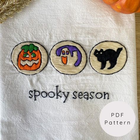 Cute Halloween Embroidery, Funny Christmas Embroidery, Vintage Halloween Embroidery, Free Embroidery Designs Downloads Pes, Free Embroidery Patterns Printables, Spooky Embroidery, Embroidery Journal, Halloween Embroidery Designs, Diy Embroidery Designs