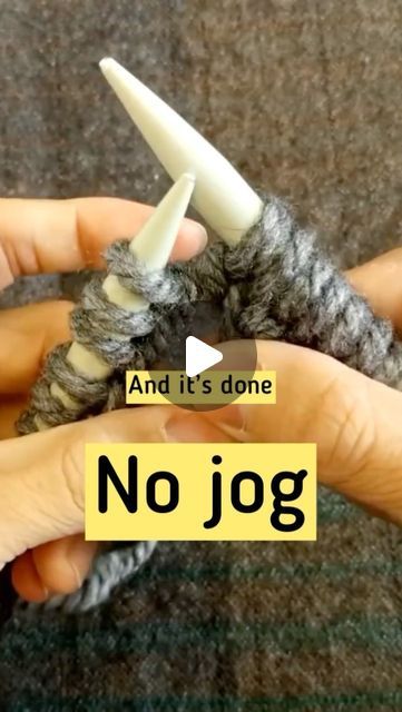 Knitting In The Round Patterns, How To Cast On Knitting, Cast Off Knitting, Beginning Knitting Projects, Knit Tutorials, Joining Yarn, Wool Ideas, Cable Cast On, Knitting In The Round