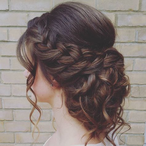 Side Plaits Hairstyles, Side Plait Hairstyles, Side Plaits, Events Hairstyles, Hair Plaits, Hairstyle Bridesmaid, Hairstyles Party, Side Plait, Wedding Hair Plaits