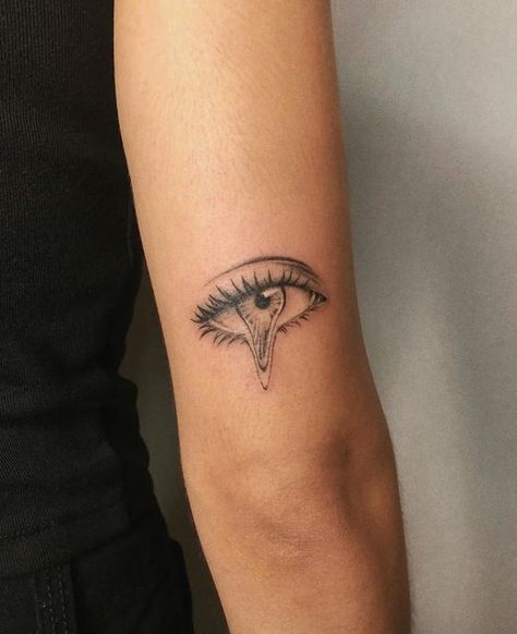 Tattoo With Dark Meaning, Eye On Shoulder Tattoo, Eye Abstract Tattoo, Pretty Eye Tattoo, Lovers Eye Tattoo, Melting Eye Tattoo, Paradoxical Tattoo, Eye Tattoo Ideas Realistic, Tattoo Ideas Eyes