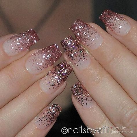 TheGlitterNail 🎀 Get inspired! on Instagram: “✨✨✨ Rose Gold Glitter Ombre on Coffin Nails 👌 • 💅 Nail Artist: @nailsbyeffi 💝 Follow her for more gorgeous nail art designs! • 👉 Turn on…” Nye Nails Coffin, Unique Wedding Nails, Graduation Nails, Wedding Nails Design, Sparkle Nails, Glitter Acrylics, Nagel Inspo, Nail Designs Glitter, Glitter Nail