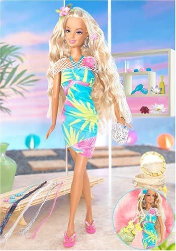 Hawaii Barbie, Glittery Hair, Hawaiian Hair, Hawaiian Hairstyles, Disney Barbie, Doll Therapy, Barbie 2000, Barbie Mattel, Floral Accessories Hair