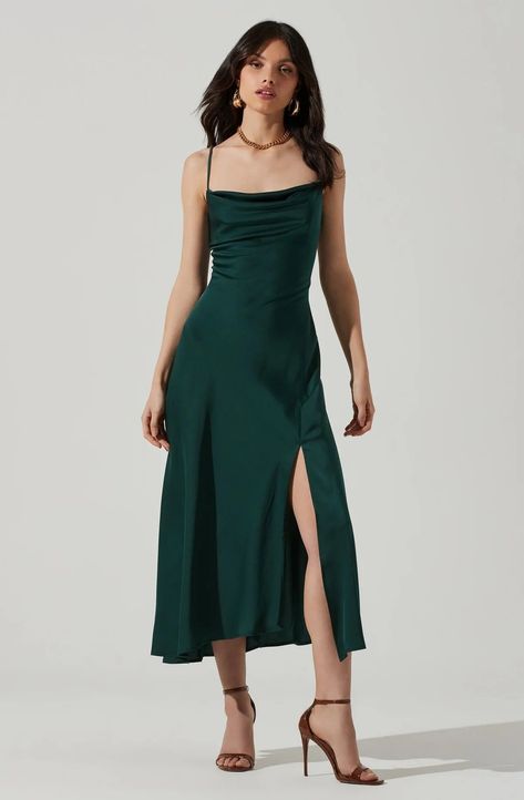 Gaia Midikleid - Hunter green / M Dress Grad, Clio Peppiatt, فستان زهري, Green Formal Dresses, Formal Wedding Guests, Emerald Dresses, Dark Green Dress, 파티 드레스, Emerald Green Dresses