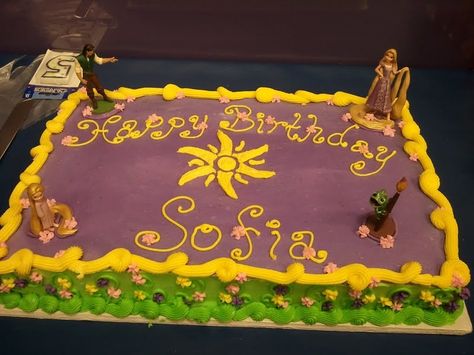 Tangled Sheet Cake - Chocolate cake with Vanilla Buttercream Rapunzel Sheet Cake, Sheet Cake Chocolate, Chocolate Cake With Vanilla Buttercream, Square Birthday Cake, Tangled Cake, Encanto Cake, Quince Cakes, Rapunzel Cake