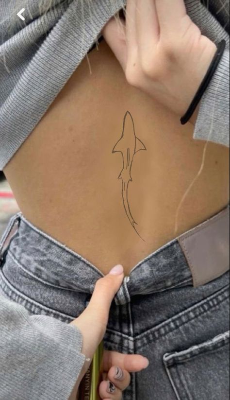 Back Shark Tattoo Women, Shark Tattoo On Side, Back Tattoo Women Ocean, Shark Tattoo On Ribs, Shark Tramp Stamp, Shark Tattoo Spine, Shark Spine Tattoos For Women, Minimalistic Shark Tattoo, Shark Simple Tattoo