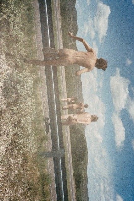 ryan mcginley http://tinyvices.com Ryan Mcginley Photography, Dark Americana, Ryan Mcginley, Sigur Ros, American Photo, Hippie Culture, Ideal Image, Body Photography, Hippie Love