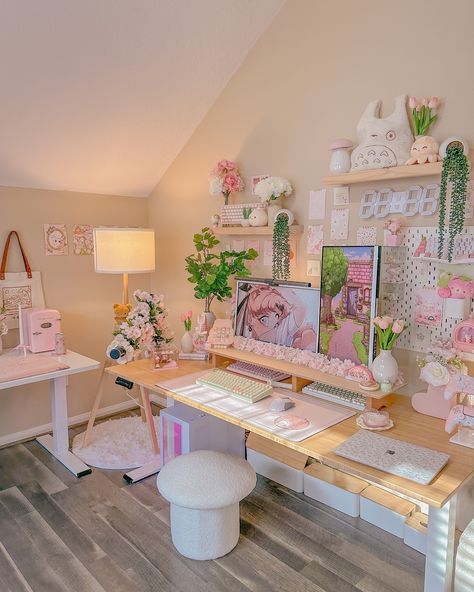 @mechlands.official keyboard! ☺️✨ ♡ cozy room•Soft girl•Girly•Pink•reel•Pink girl•Pinterest•Girly girl aesthetic•Clean aesthetic•Girly Setup•pc setup• cozy desk space•cozy space•desk setup•girly•all pink•That girl•Soft girl•coquette•setup essentials•Aesthetic•Girly things•Girly inspo• ♡ #deskspace #gamingsetup #desksetup #pcsetup #pcgaming #cozysetup #setup #cleansetup  #cutegamingsetup #aestheticdesk #deskinspo #officedecor #cozydesksetup #cozyaesthetic #cutesetup #cozyvibes #deskgram #setupgamer #cozydesksetup  #desktop #gaminggirlsetup #cuteaesthetic #girlsetups #softgirlaesthetics #ａｅｓｔｈｅｔｉｃ #aesthetic 🎀 Cute Pink Desk Setup, Aesthetic Apartment Pink, Vanity Setup Aesthetic, Aesthetic Rooms Pink, Fairycore Office, Aesthetic Set Up, Girly Pc Setup, Pink Study Room, Girly Desk Setup