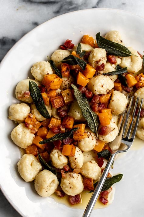 Fall Gnocchi, Sage Recipes, Fall Dinner, Brown Butter, Tortellini, Marinara, Butternut Squash, Gnocchi, Mac And Cheese