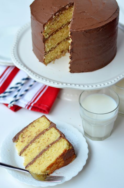 Three Layer Golden Chocolate Cake for Sourdough Sunday. 3 Layer Coconut Cake Recipe, Red And Gold Cake, Three Layer Chocolate Cake, Lawyer Cake, Three Layer Cake, 3 Layer Cake, Cakes Creative, Golden Chocolate, Chocolate Buttercream Icing