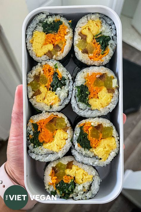 Kimbap Vegetarian, Vegan Kimbap, Korean Sushi, Vegan Egg Replacement, Vegan Lunch Box, Vegan Fried Chicken, Rice Rolls, Korean Street Food Recipes, Korean Rice