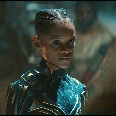 Shuri Aesthetic, Shuri Icon, Panther Aesthetic, Shuri Marvel, Shuri Black Panther, Mcu Aesthetic, Aesthetic Marvel, Panther Black, Black Panther 2018