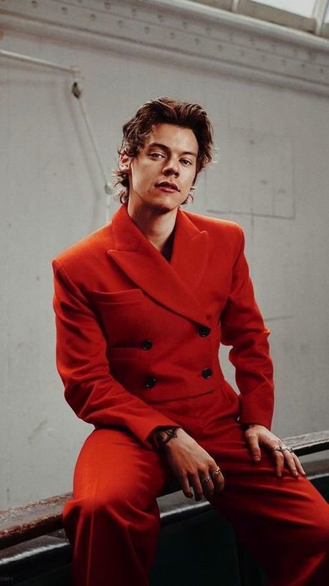 Harry Styles Photoshoot, Mary Mccartney, Harry Styles Nails, Yoo Ah In, Harry Styles Aesthetic, Haikou, Harry Styles Wallpaper, Harry Styles Pictures, Harry Styles Photos