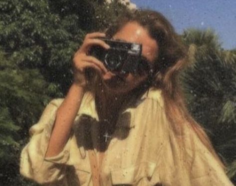 Vintage Foto's, Hufflepuff Aesthetic, Seni Pastel, 70s Aesthetic, Fotografi Vintage, Laurel Canyon, 90s Aesthetic, Midnight Sun, Foto Vintage