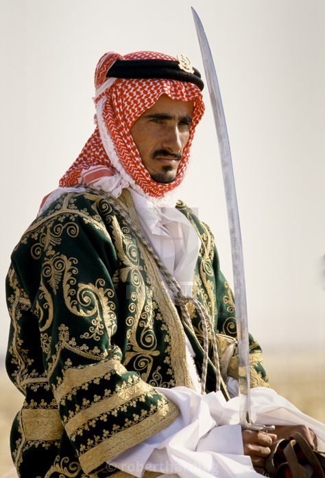 Saudi Arabia Culture, Rare Historical Photos, Arabian Art, Arab Culture, Arab Men, On Horseback, Arabic Art, المملكة العربية السعودية, Arab Fashion