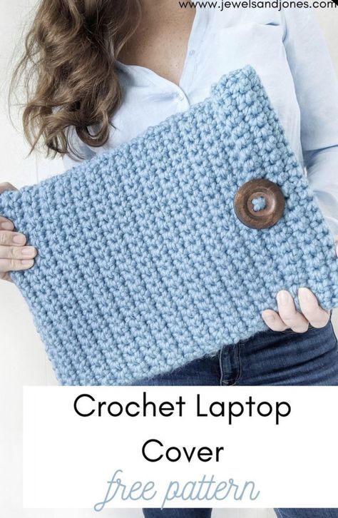 Crochet Laptop Cover, Laptop Case Pattern, Crochet Laptop Case, Chunky Crochet Scarf, Crochet Case, Crochet Cozy, Laptop Cover, Easy Crochet Projects, Learn How To Crochet