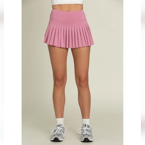 New With Tags Gold Hinge Light Mauve Pleated Tennis Skirt Size Large Built-In Spandex Shorts Dual Side Hidden Pockets High-Waist Sweat-Wicking Material Light Mauve, Pleated Tennis Skirt, Spandex Shorts, Tennis Skirt, Hinges, Tennis, High Waist, Built In, High Waisted