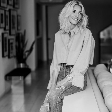 Design Services — Official House&Home.Design: Interior Design by Charissa Thompson Charissa Thompson, Home Design Interior, Interior Design Website, Business Photoshoot, Branding Photoshoot Inspiration, Personal Branding Photoshoot, Artist Branding, Portrait Photoshoot, Marca Personal